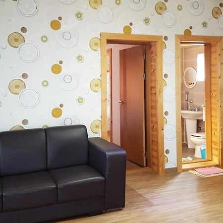 Red Windmill Pension Τζέτζου Εξωτερικό φωτογραφία