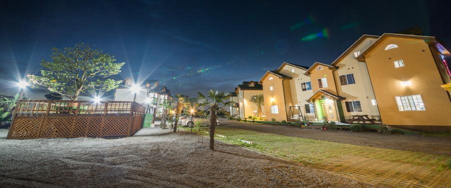 Red Windmill Pension Τζέτζου Εξωτερικό φωτογραφία